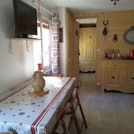Appartement Saint Jean Montclar Eksteriør billede